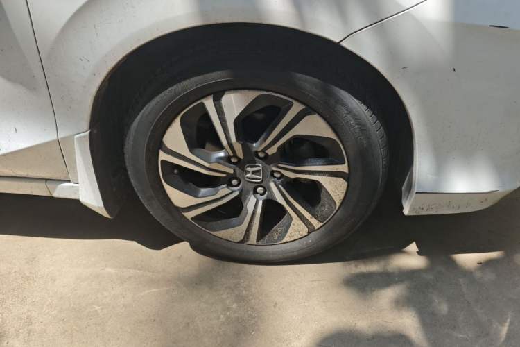 Used Honda Crider 2016 1.8L Manual Fashion Edition Right Front Wheel Hub