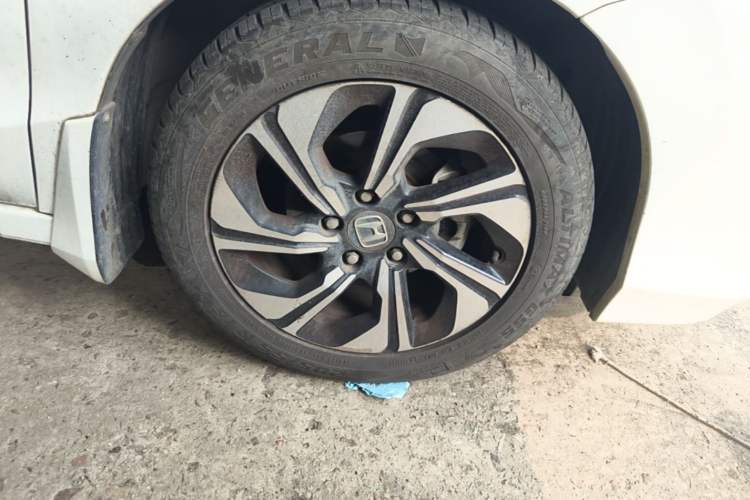 Used Honda Crider 2016 1.8L CVT Luxury Edition Right Front Wheel Hub