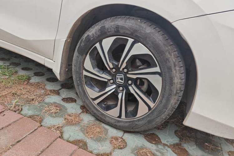 Used Honda Crider 2016 1.8L CVT Comfort Version Right Front Wheel Hub