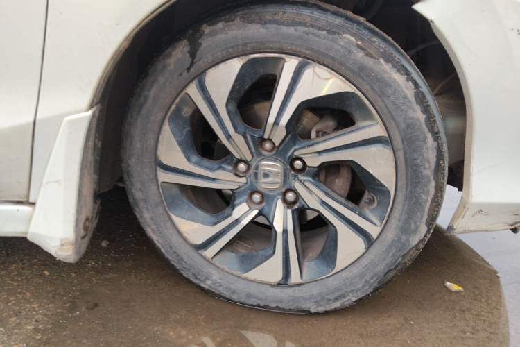 Used Honda Crider 2016 1.8L CVT Luxury Edition Right Front Wheel Hub