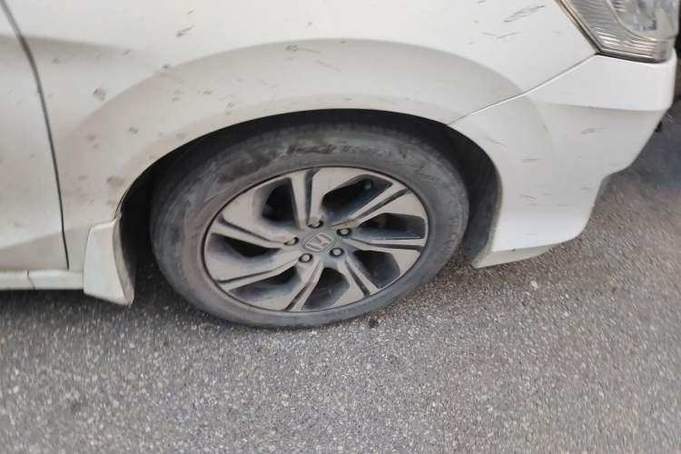 Used Honda Crider 2016 1.8L CVT Luxury Edition Right Front Wheel Hub