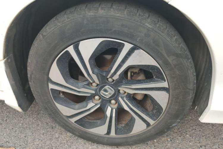 Used Honda Crider 2016 1.8L CVT Comfort Version Right Front Wheel Hub