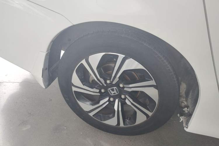 Used Honda Crider 2016 1.8L CVT Luxury Edition Right Rear Wheel Hub