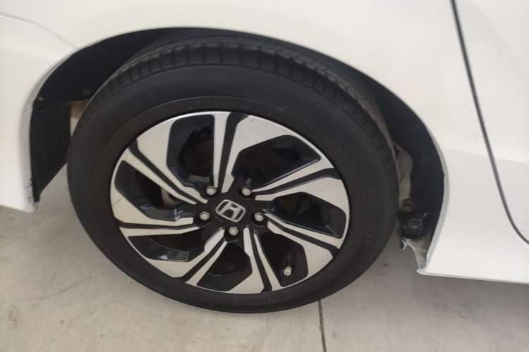 Used Honda Crider 2016 1.8L CVT Luxury Edition Right Rear Wheel Hub
