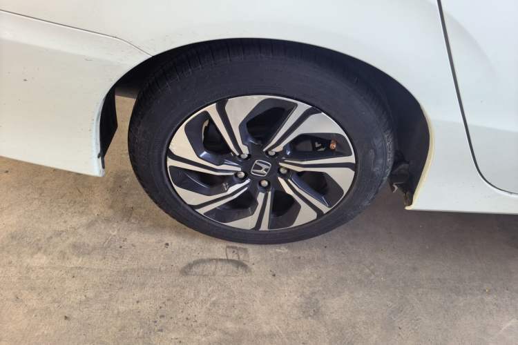 Used Honda Crider 2016 1.8L CVT Luxury Edition Right Rear Wheel Hub