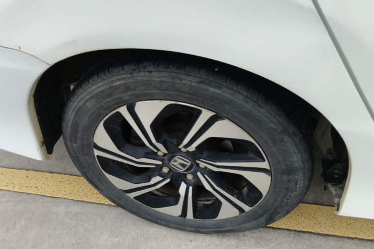 Used Honda Crider 2016 1.8L CVT Luxury Edition Right Rear Wheel Hub
