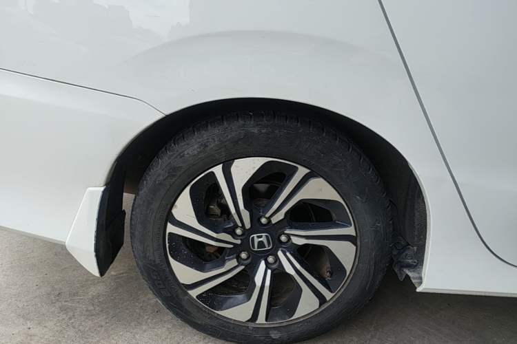 Used Honda Crider 2016 1.8L CVT Luxury Edition Right Rear Wheel Hub