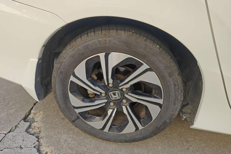 Used Honda Crider 2016 1.8L CVT Comfort Version Right Rear Wheel Hub