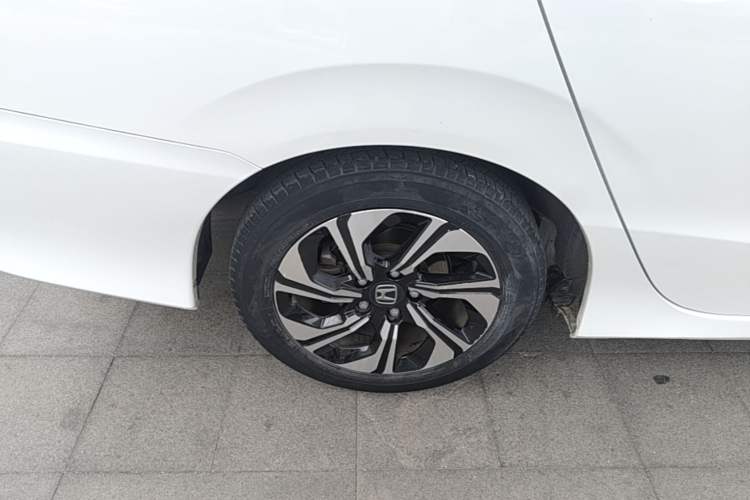 Used Honda Crider 2016 1.8L CVT Luxury Edition Right Rear Wheel Hub