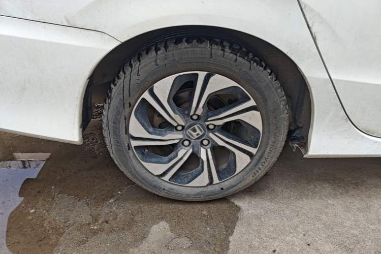Used Honda Crider 2016 1.8L CVT Luxury Edition Right Rear Wheel Hub
