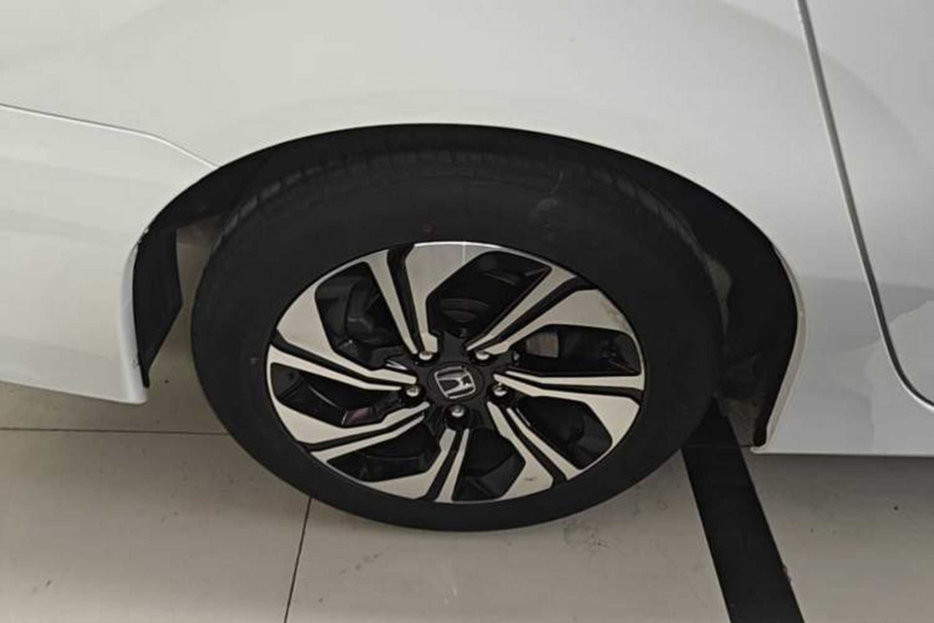Used Honda Crider 2016 1.8L CVT Comfort Version Right Rear Wheel Hub