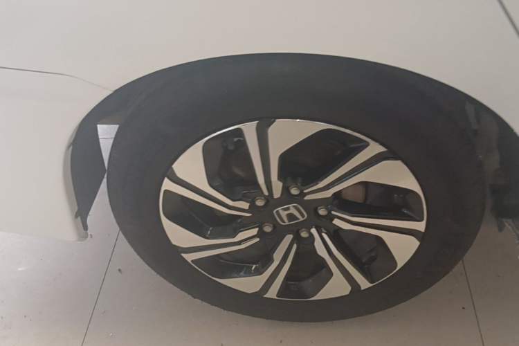 Used Honda Crider 2016 1.8L CVT Comfort Version Right Rear Wheel Hub