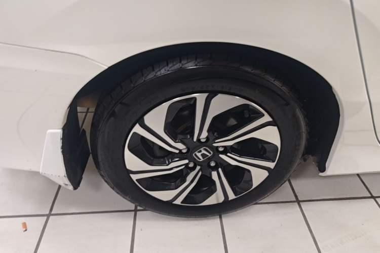 Used Honda Crider 2016 1.8L CVT Luxury Edition Right Rear Wheel Hub