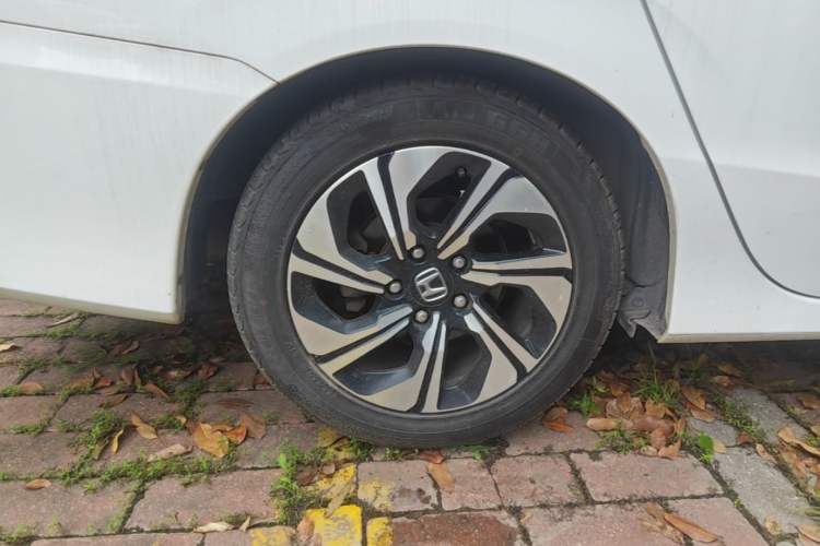 Used Honda Crider 2016 1.8L CVT Luxury Edition Right Rear Wheel Hub