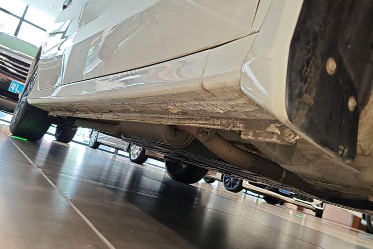 Used Honda Crider 2016 1.8L CVT Comfort Version Right Side Sill