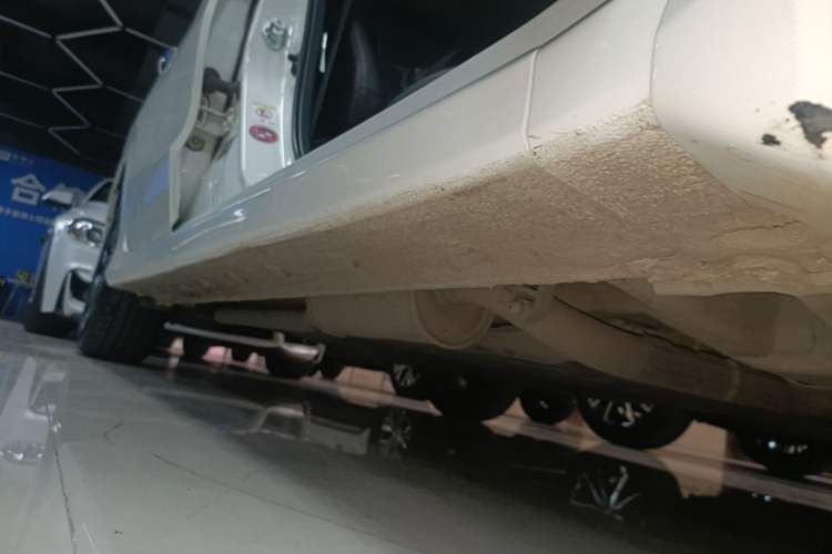 Used Honda Crider 2016 1.8L CVT Luxury Edition Right Side Sill