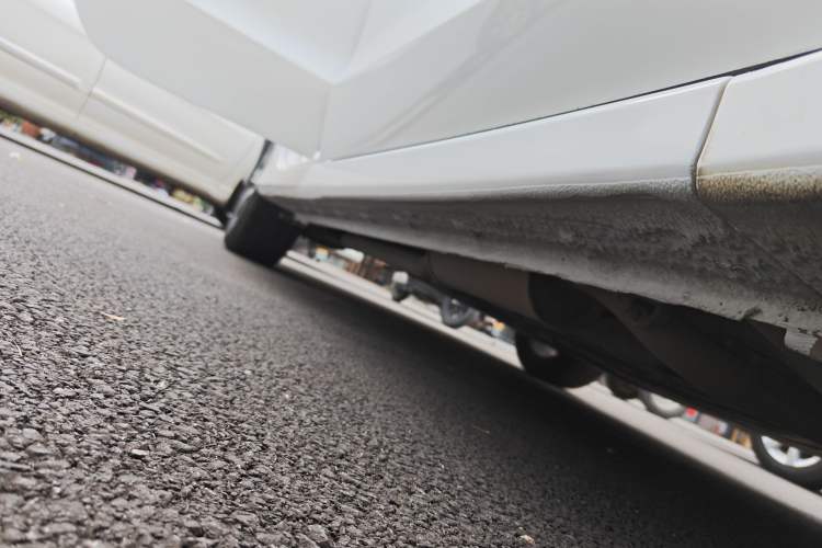 Used Honda Crider 2016 1.8L CVT Luxury Edition Right Side Sill