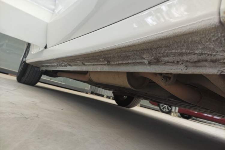 Used Honda Crider 2016 1.8L CVT Luxury Edition Right Side Sill