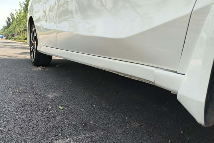 Used Honda Crider 2016 1.8L CVT Comfort Version Right Side Sill