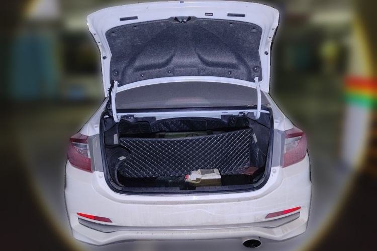 Used Honda Crider 2016 1.8L CVT Comfort Version Trunk