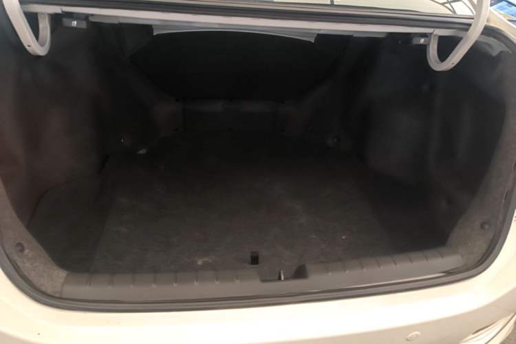 Used Honda Crider 2016 1.8L CVT Luxury Edition Trunk
