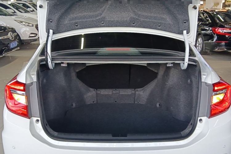 Used Honda Crider 2016 1.8L CVT Comfort Version Trunk