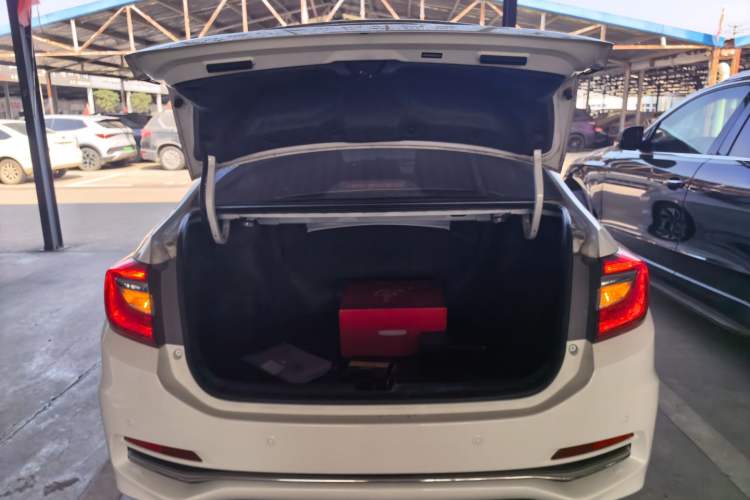 Used Honda Crider 2016 1.8L CVT Luxury Edition Trunk