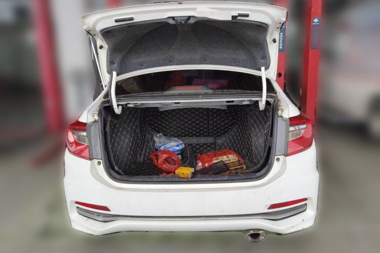 Used Honda Crider 2016 1.8L CVT Comfort Version Trunk