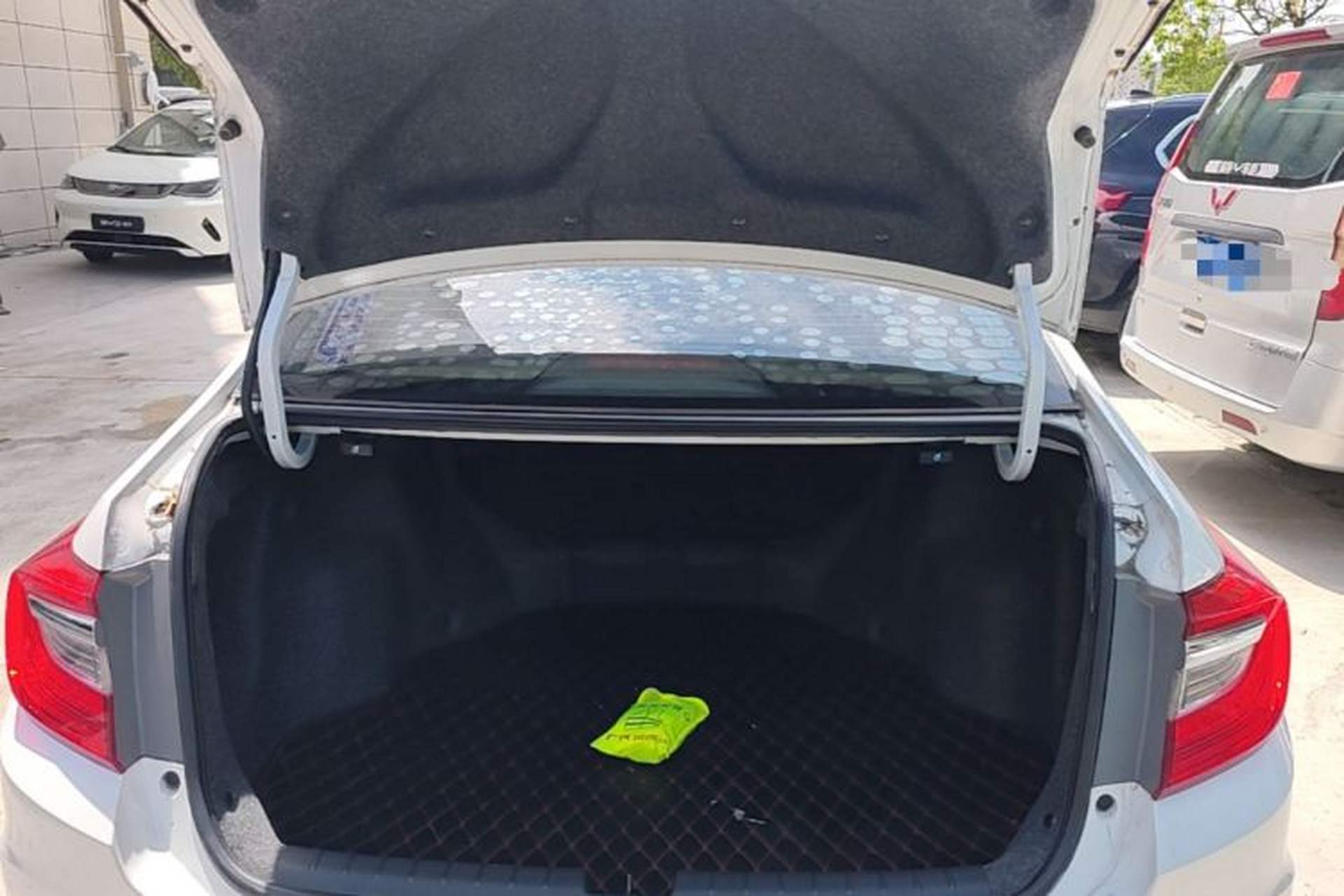 Used Honda Crider 2016 1.8L CVT Comfort Version Trunk
