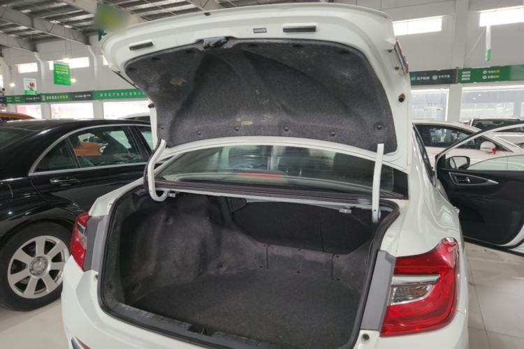 Used Honda Crider 2016 1.8L CVT Comfort Version Trunk