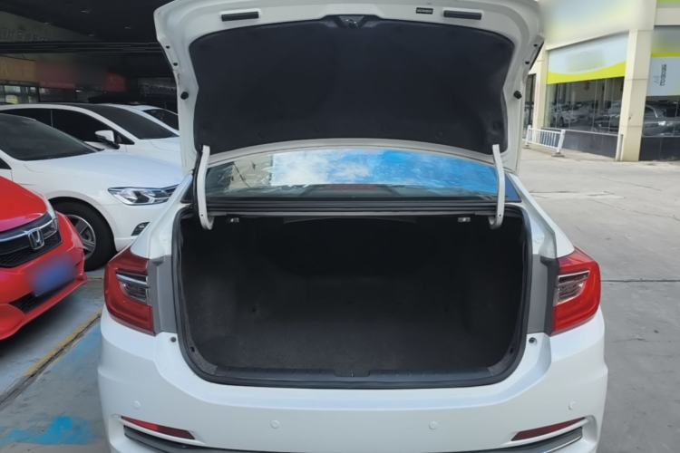 Used Honda Crider 2016 1.8L CVT Comfort Version Trunk