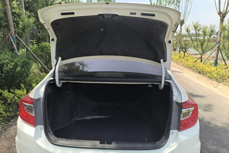 Used Honda Crider 2016 1.8L CVT Comfort Version Trunk