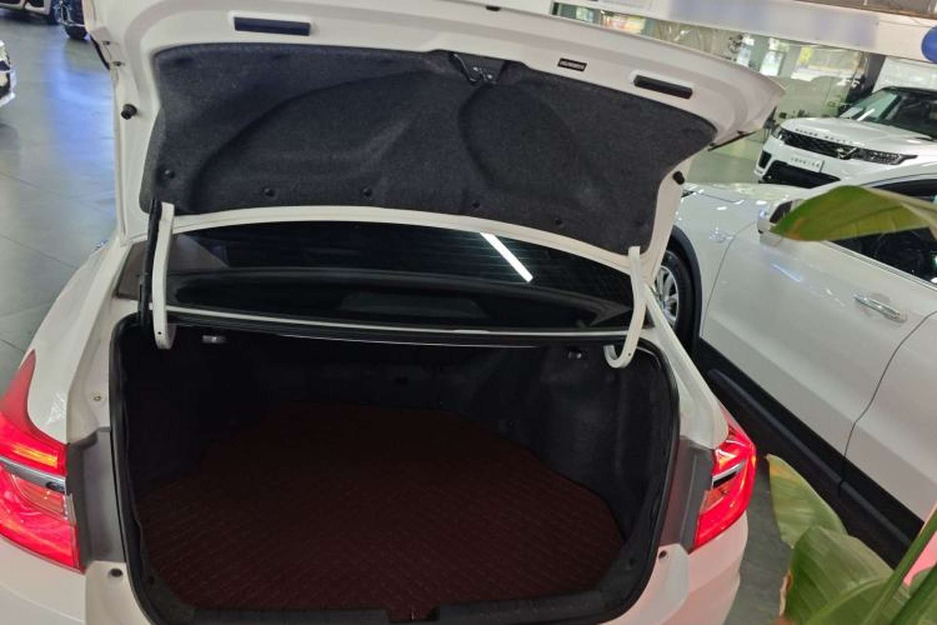 Used Honda Crider 2016 1.8L CVT Luxury Edition Trunk