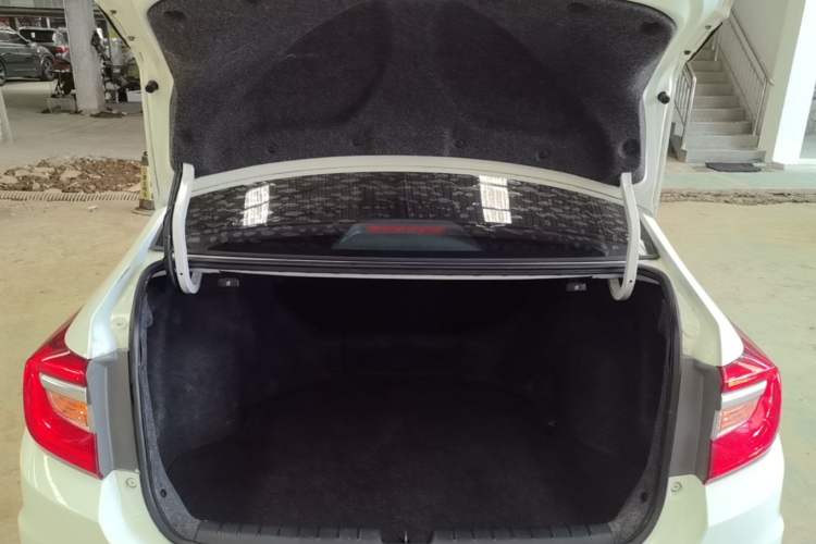 Used Honda Crider 2016 1.8L CVT Comfort Version Trunk