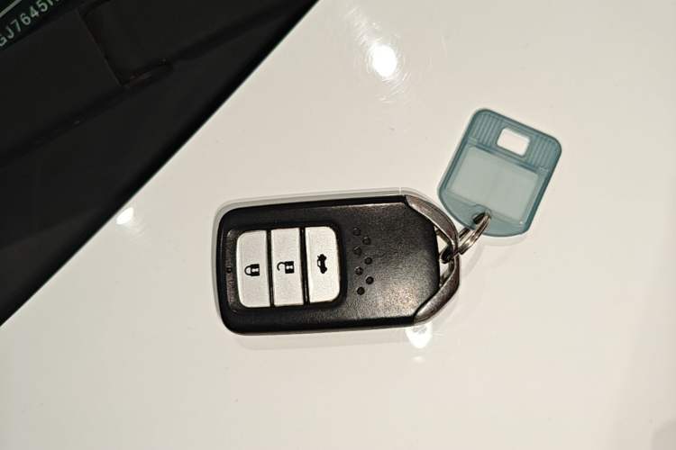 Used Honda Crider 2016 1.8L CVT Comfort Version Vehicle Key