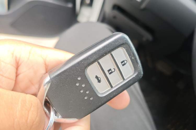 Used Honda Crider 2016 1.8L CVT Luxury Edition Vehicle Key