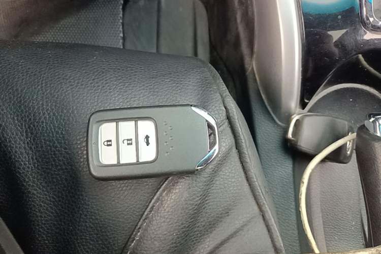 Used Honda Crider 2016 1.8L CVT Luxury Edition Vehicle Key