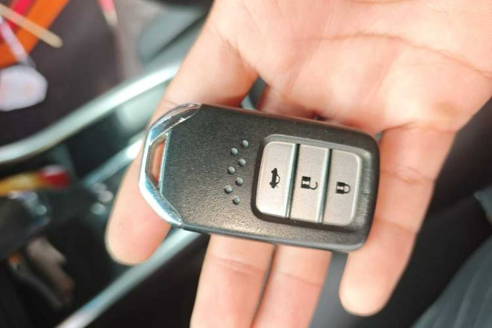 Used Honda Crider 2016 1.8L CVT Luxury Edition Vehicle Key