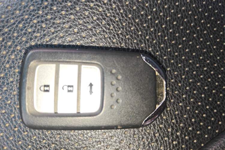 Used Honda Crider 2016 1.8L CVT Luxury Edition Vehicle Key