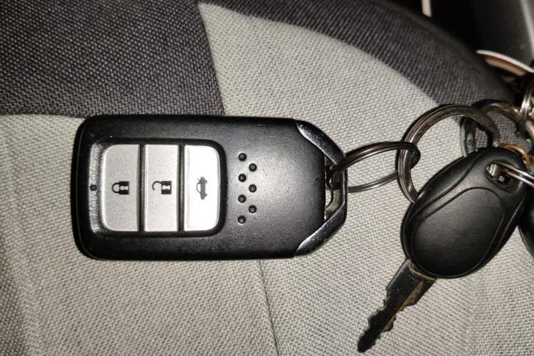 Used Honda Crider 2016 1.8L CVT Luxury Edition Vehicle Key