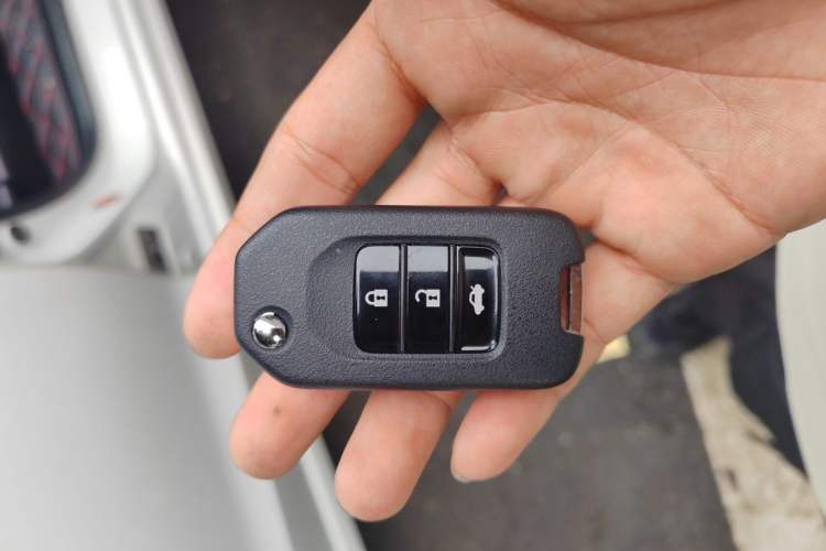Used Honda Crider 2016 1.8L CVT Comfort Version Vehicle Key
