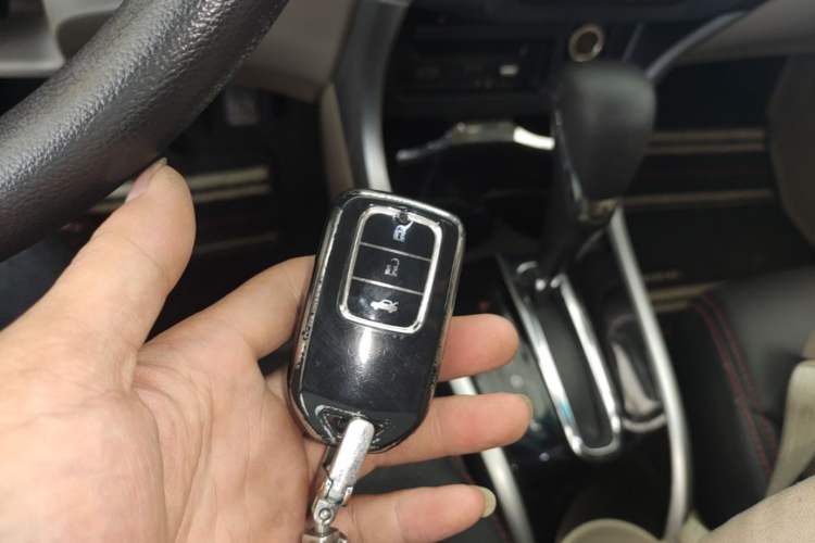 Used Honda Crider 2016 1.8L CVT Luxury Edition Vehicle Key