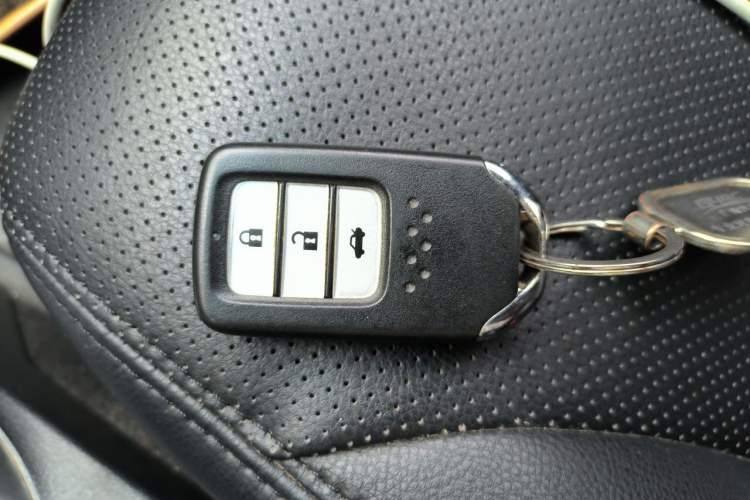 Used Honda Crider 2016 1.8L CVT Luxury Edition Vehicle Key