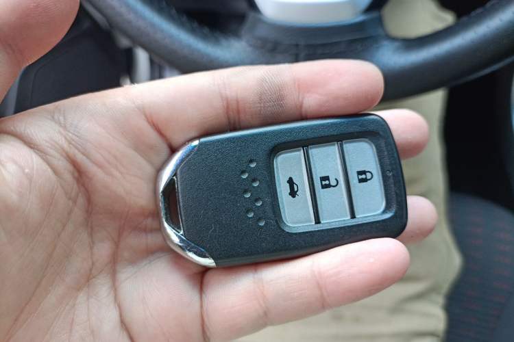 Used Honda Crider 2016 1.8L CVT Luxury Edition Vehicle Key