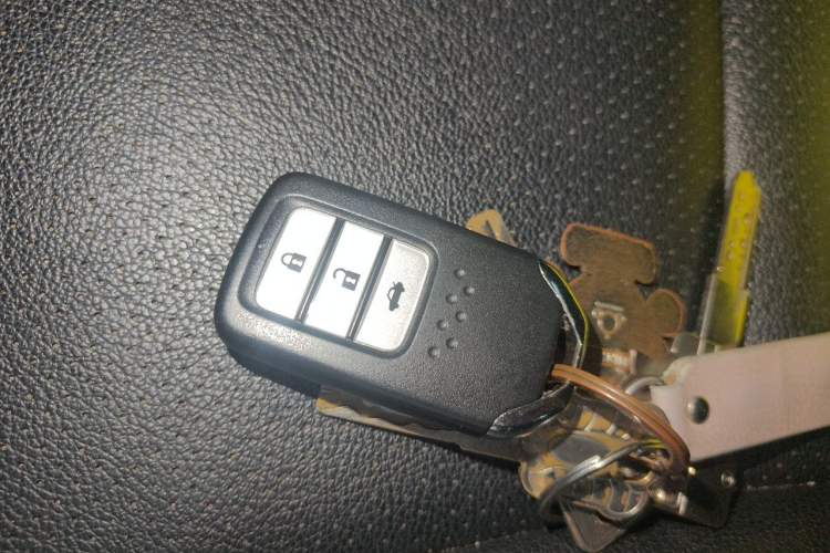 Used Honda Crider 2016 1.8L CVT Luxury Edition Vehicle Key