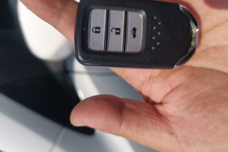 Used Honda Crider 2016 1.8L CVT Luxury Edition Vehicle Key