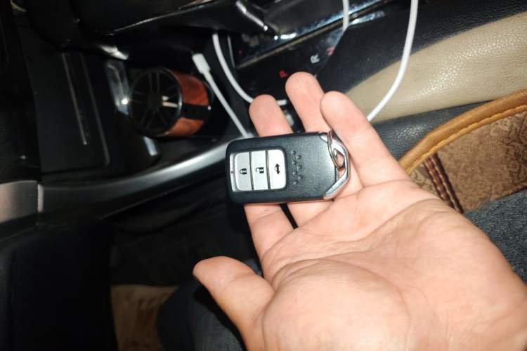 Used Honda Crider 2016 1.8L CVT Luxury Edition Vehicle Key