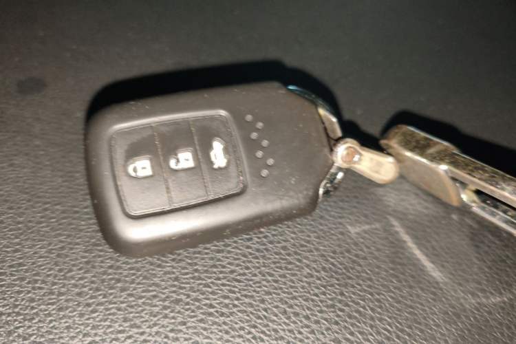 Used Honda Crider 2016 1.8L Manual Luxury Edition Vehicle Key