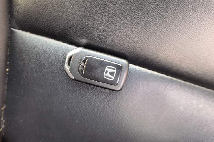 Used Honda Crider 2016 1.8L CVT Luxury Edition Vehicle Key