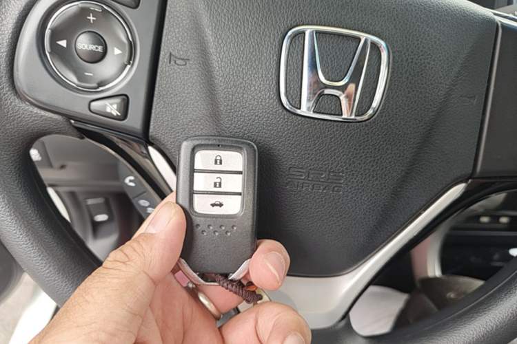 Used Honda Crider 2016 1.8L CVT Luxury Edition Vehicle Key